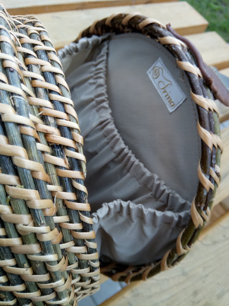 round wicker basket bag