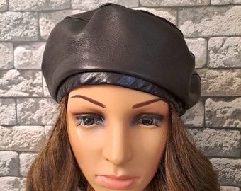 Beret Black Leather Size 55-56 D25,5 cm