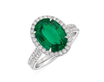 18K White Gold Oval Emerald Halo Ring - 3.72 Carat Total Weight, Eye Clean Fancy Green Color, Jewelry For Women, Fine Jewelry Gift For Her
