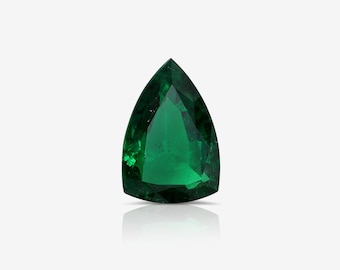 4.95 Carats Vivid Green Color Natural Diamond Gemstones Triangular Shape GRS Certified Handmade Fine Jewelry Unique Birthday Gifts for Women