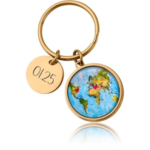 Weltkarte Schlüsselanhänger mit Herzen - Personalisiertes Fernbeziehungsgeschenk für Freund, Freundin oder den besten Freund, individueller Schlüsselring, C.1