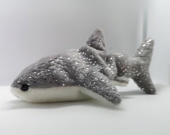 Whale shark plush beanie toy by FroogAndBoog