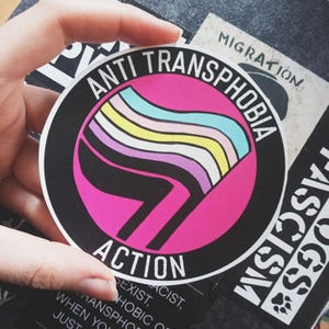 Sticker voor anti-transfobie-actie