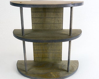 Rustieke plank van katoenwood prullaria: display etherische olie, boho-decor