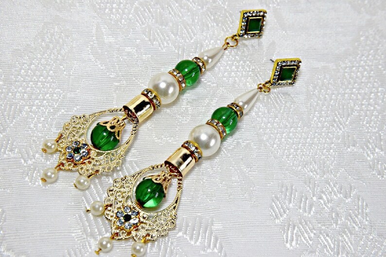 Bracelet Gatsby Earrings EMERALD GREEN earrings dangle Bohemian Boho Chic earrings 1920s Roaring 20s Retro statement Art Deco Earrings
