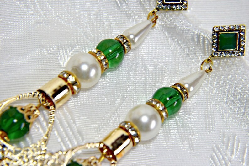 Bracelet Gatsby Earrings EMERALD GREEN earrings dangle Bohemian Boho Chic earrings 1920s Roaring 20s Retro statement Art Deco Earrings