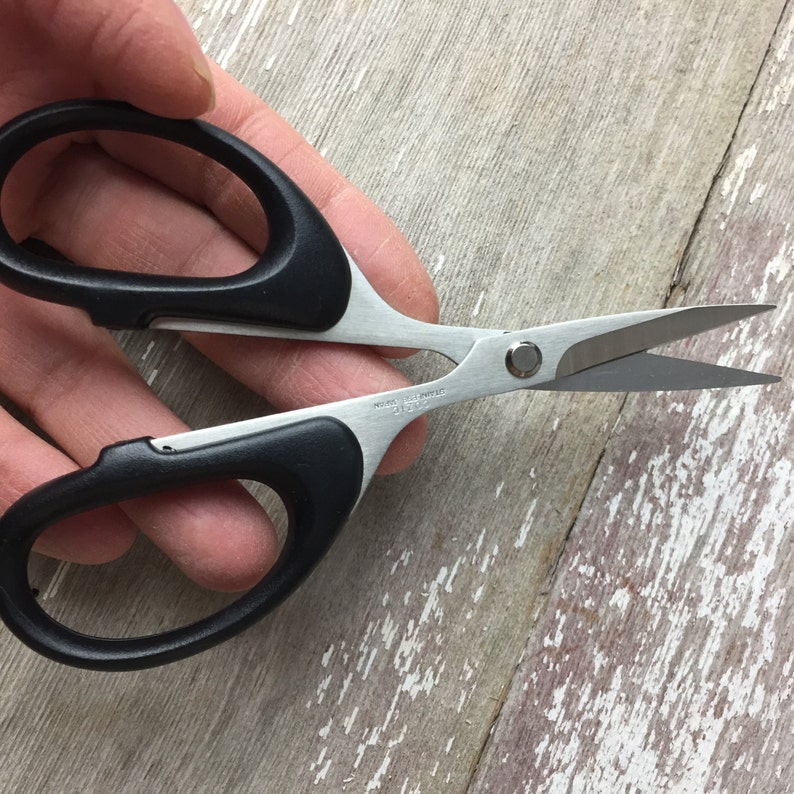 Bezel wire scissors, precision-cut ends of fine silver bezel wire up to 26 gauge image 1