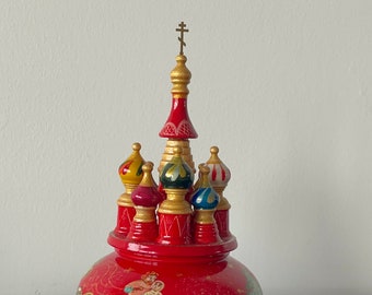 Music Box Saint Basil's Hand painted Church with popular Russian melody Red Square