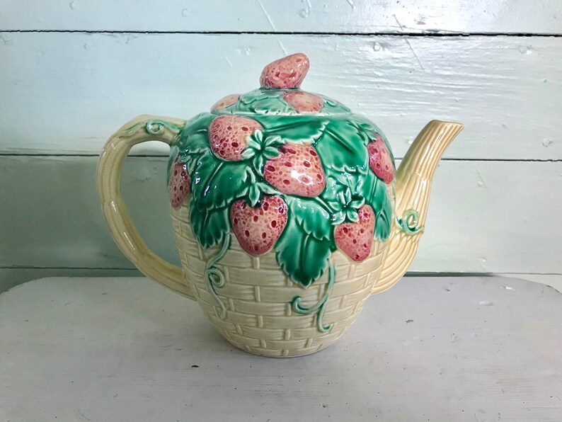 Vintage The Haldon Group Majolica Strawberry Teapot 1989