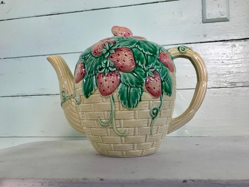 Vintage The Haldon Group Majolica Strawberry Teapot 1989