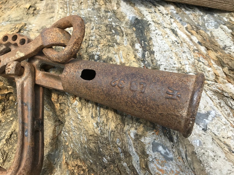 track spike tool