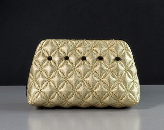 200 x 253,6mm | 20cm x 25cm | Maschinenstickdatei | b-027