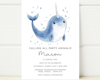 Puede incluir: Una ilustración de narval azul y blanco con un cuerno blanco sobre un fondo blanco con puntos azules. El texto "Calling all party animals! Mason is turning two. Join us to celebrate Saturday | March 12th | 12PM-4PM. Address information printed here, street, town etc. RSVP Angela 93939393939" está impreso debajo del narval.