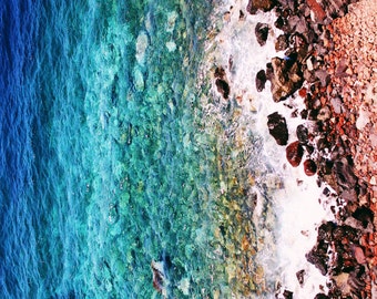 beach, red, sand, santorini, oia, ocean, waves, greece, cyclades, photo, photograph, print, modern, minimalist, abstract, photography print