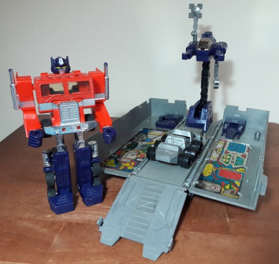 Optimus Prime Vintage Transformers g1 autobot 80s robot toy | Etsy