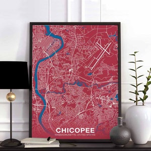 Puede incluir: Un mapa enmarcado de Chicopee, Massachusetts, Estados Unidos. El mapa está impreso sobre un fondo rojo con líneas blancas que muestran las calles y líneas azules que muestran el río. El nombre de la ciudad está impreso en blanco en la parte inferior del mapa.