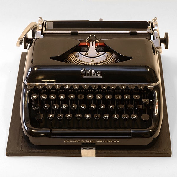 Vintage Erika portable typewriter 1956