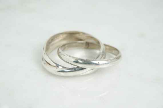 Vintage Sterling Silver Interlinked Triple Ring B… - image 1