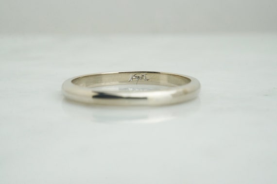 Classy Vintage 14K Solid White Gold Band Ring - image 2