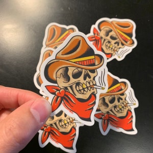Adesivo flash tatuaggio tradizionale con teschio da cowboy