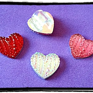 Cochlear/BAHA Cuties o Hearing Aid Tube Trinkets: Jewel Hearts! Per una coppia, seleziona la quantità 2.