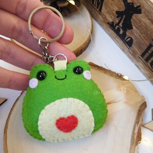 Felt Frog Kawaii Keychain With Cute Red Heart, Relationship Gifts ...