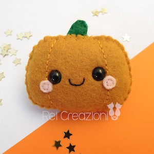 Felt Halloween pumpkin kawaii cute pin brooch