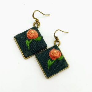 The Evening Primrose embroidered earrings in 20 mm. Victorian, Vintage, Retro. Recycled.