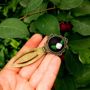 A Single Rose Bookmark. Victorian, Vintage, Retro. Recycled.