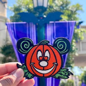 GLOWING Pumpkin Embroidered Patch