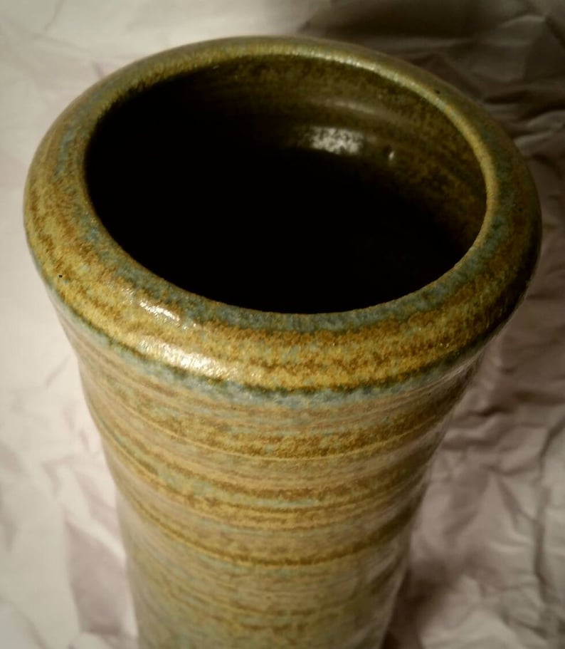 Gorgeous Glaze Reid Ozaki Studio Pottery Vase Flawless Condition.