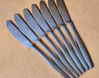 Dansk Jens Quistgaard Dinner Knife, Variation V, Finnish Modern Stainless Steel