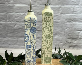 Botella de aceite de cerámica hecha a mano, vinagrera con diseño floral, decoración para cocina y comedor.