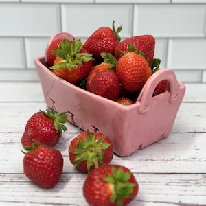 Handmade Ceramic Berry Basket, Strawberries Basket, Berry Basket, Housewarming Gift, Berry Colander