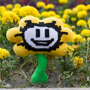 DIY GIANT Undertale Flowey Plushie with Interchangeable Face