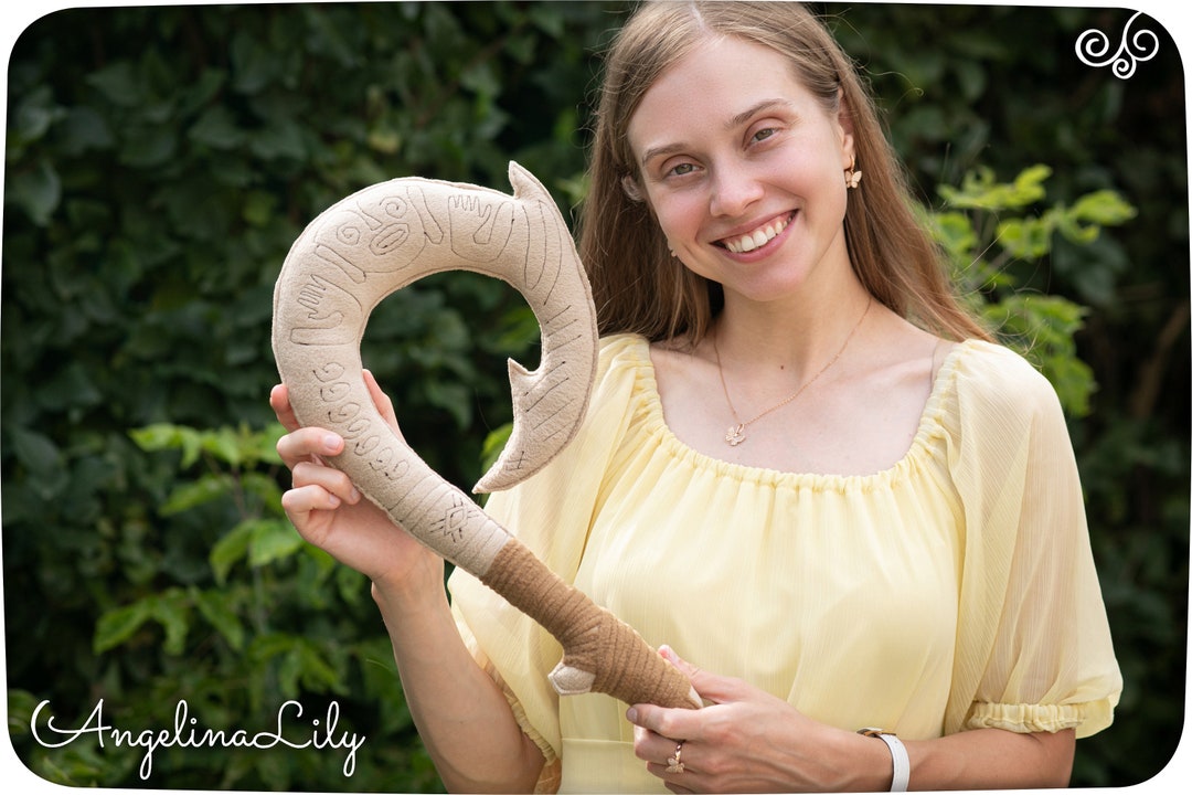Maui Fish Hook Plushie, Vaiana Inspired, 19.6 Inches in Length, Fish Hook Weapon for Cosplay