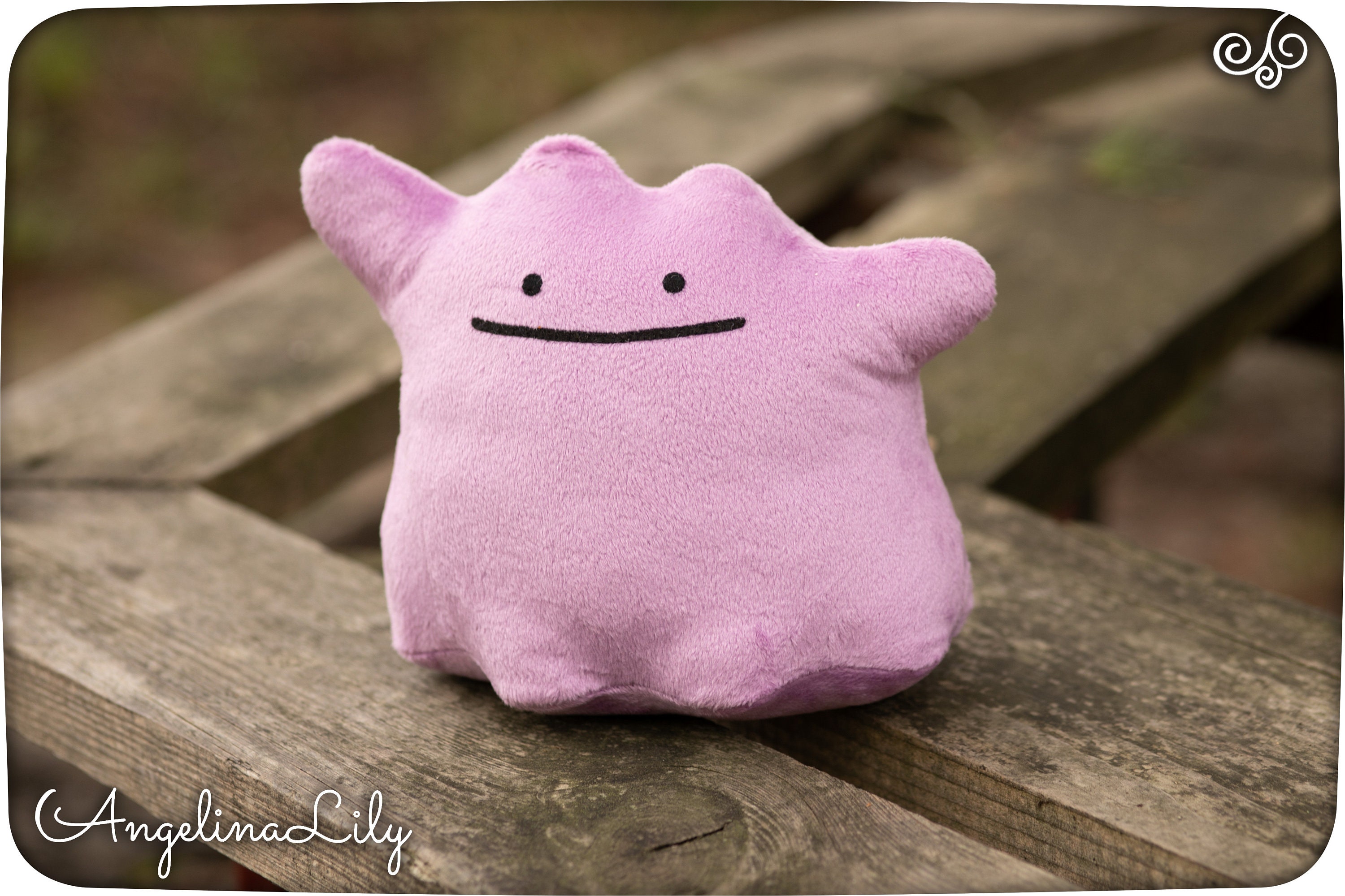 Ditto Poké Plush - 8 In.