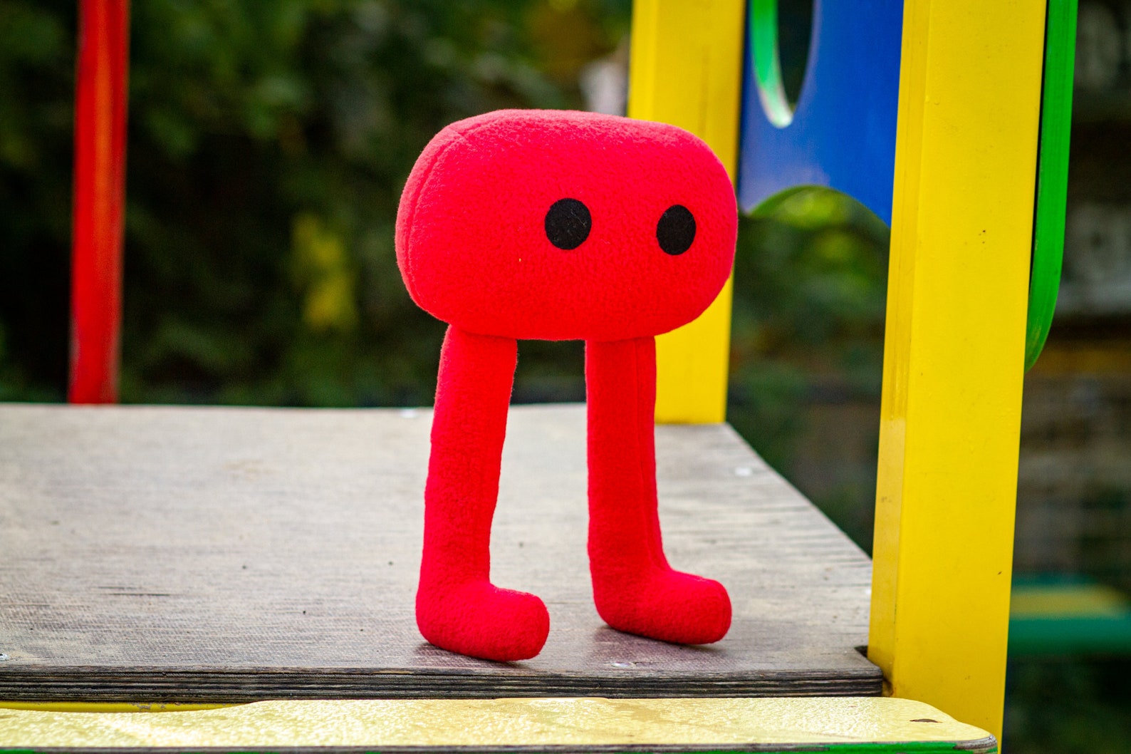 плюшевая клубника. креативное мышление. креативные дети. 1234567890зщщшгнекууйфыывваапрожэёэ/ю/юбтися]]. бинокль из истории игрушек.