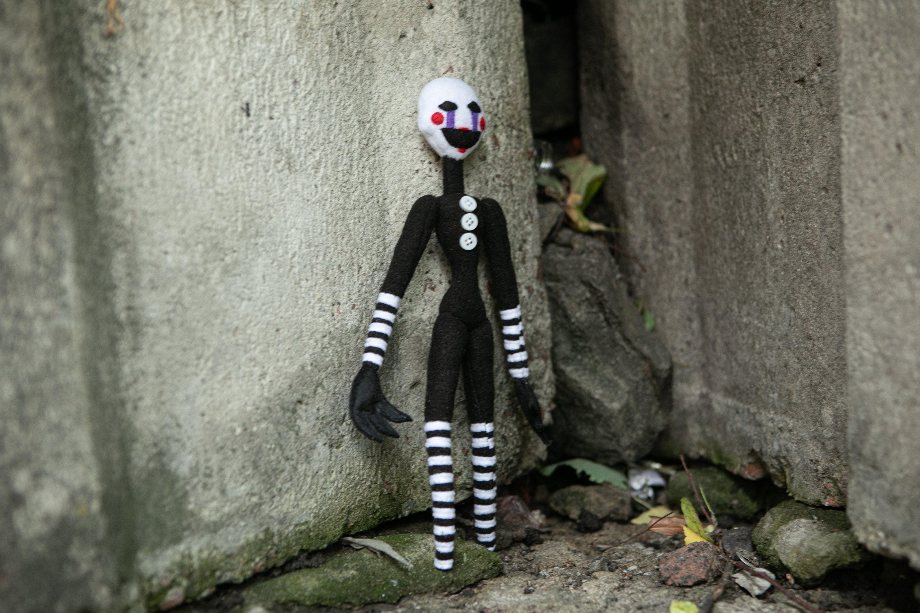 Marionnette en peluche FNAF inspirée, Puppet FNAF peluche, poupée douce  faite à la main, 11,8 po, réalisée sur commande -  France