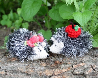 Two lovers hedgehog, hedgehog with apple. Girl hedgehog toy, Stuffed Toy, Stuffed Hedgehog Toy, Cute Hedgehog, Animal crochet hedgehog