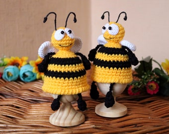 Bee Egg Cozy, crochet oeuf confortable, Cadeau de Pâques, Egg Cozie jaune et noir, Chauffe-œufs de Pâques, Décor de table de ferme, Cuisine de ferme