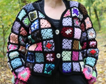 Cárdigan negro de cuadros granny, cárdigan de crochet, suéter para mujer, abrigo para mujer, cárdigan de punto grueso, chaqueta con estampado afgano, suéter estilo bohemio.