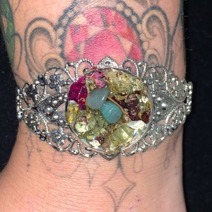 Money Drawing Bracelet/ Preserved Prosperity Spell Bracelet/ Prosperity Bracelet/ Spell Bracelet/ Crystal Bracelet/ Herbal Bracelet/ Spell