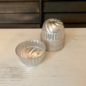 Mini Aluminum Swirled Baking Molds-Vintage Molds-Set of 4-Vintage Molds for Crafts-Midcentury Baking Molds