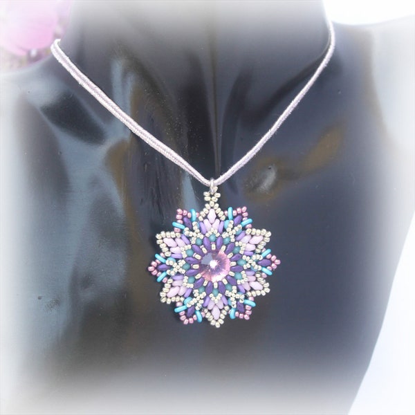 Pendant Tutorial with Swarovski, Cloe Pendant for Necklace