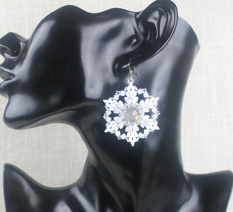 DIY Beading Tutorial and Pattern Daiki Pendant