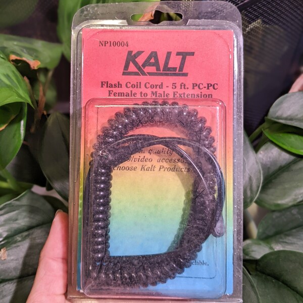 Kalt Flash Coil Cord - 5ft - PC-PC - Female to male extension