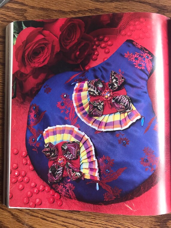 Folded Flowers: Fabric Origami with a Twist of Silk Ribbon