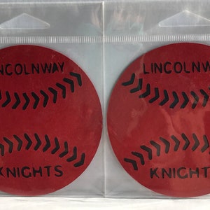 Twee Lincolnway High School Knights rode die-cuts honkballen softbals Frankfort Illinois New Lenox scrapbooking cardmaking awards atleten NIP