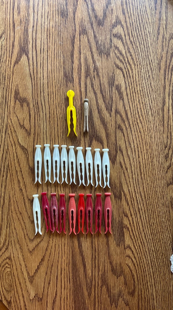 Doll Clothes Pins Vintage Plastic 20 Assorted Pins or Pegs Etsy
